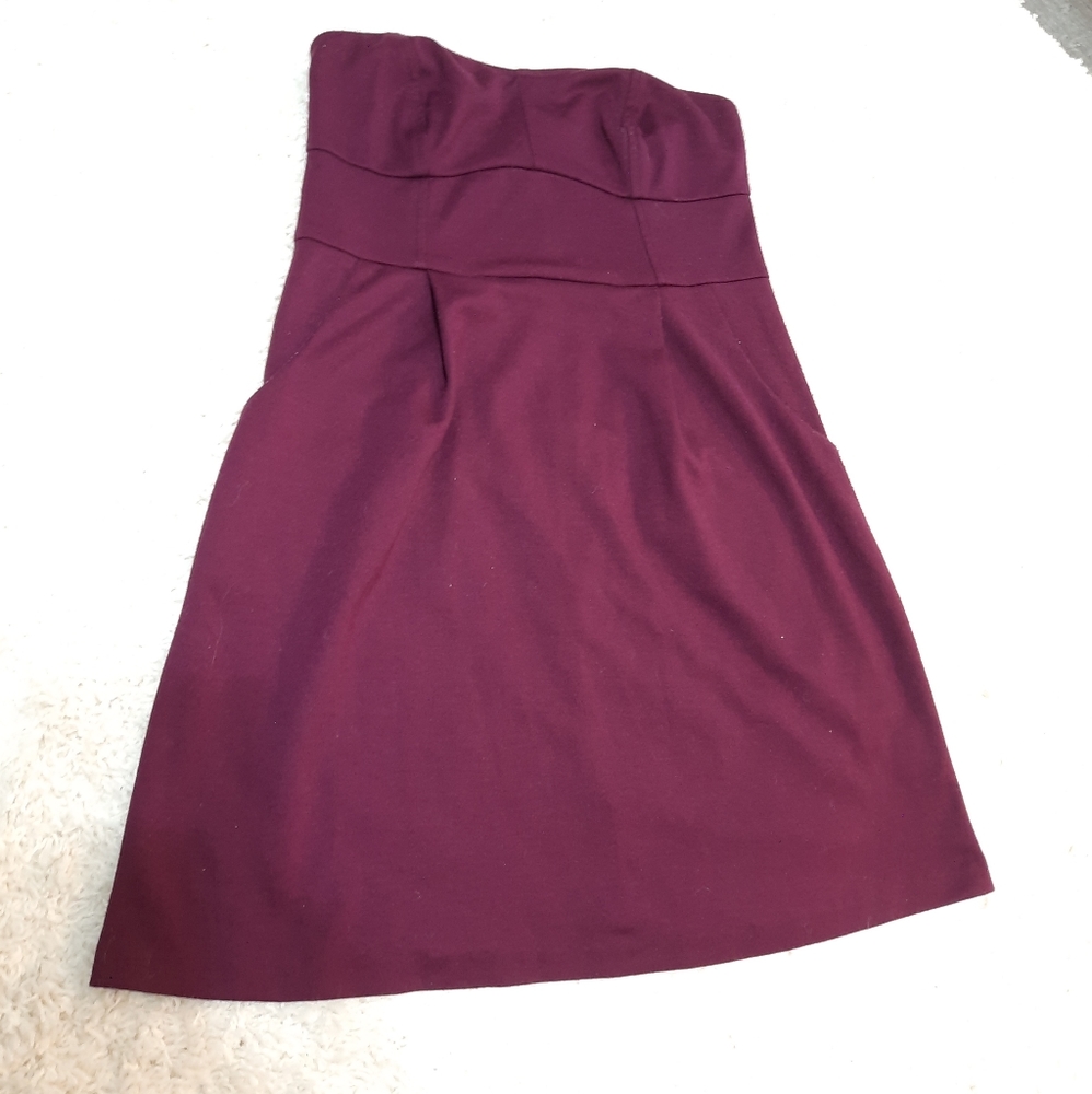 STRAPLESS DARK PURPLE MINI DRESS SIZE M